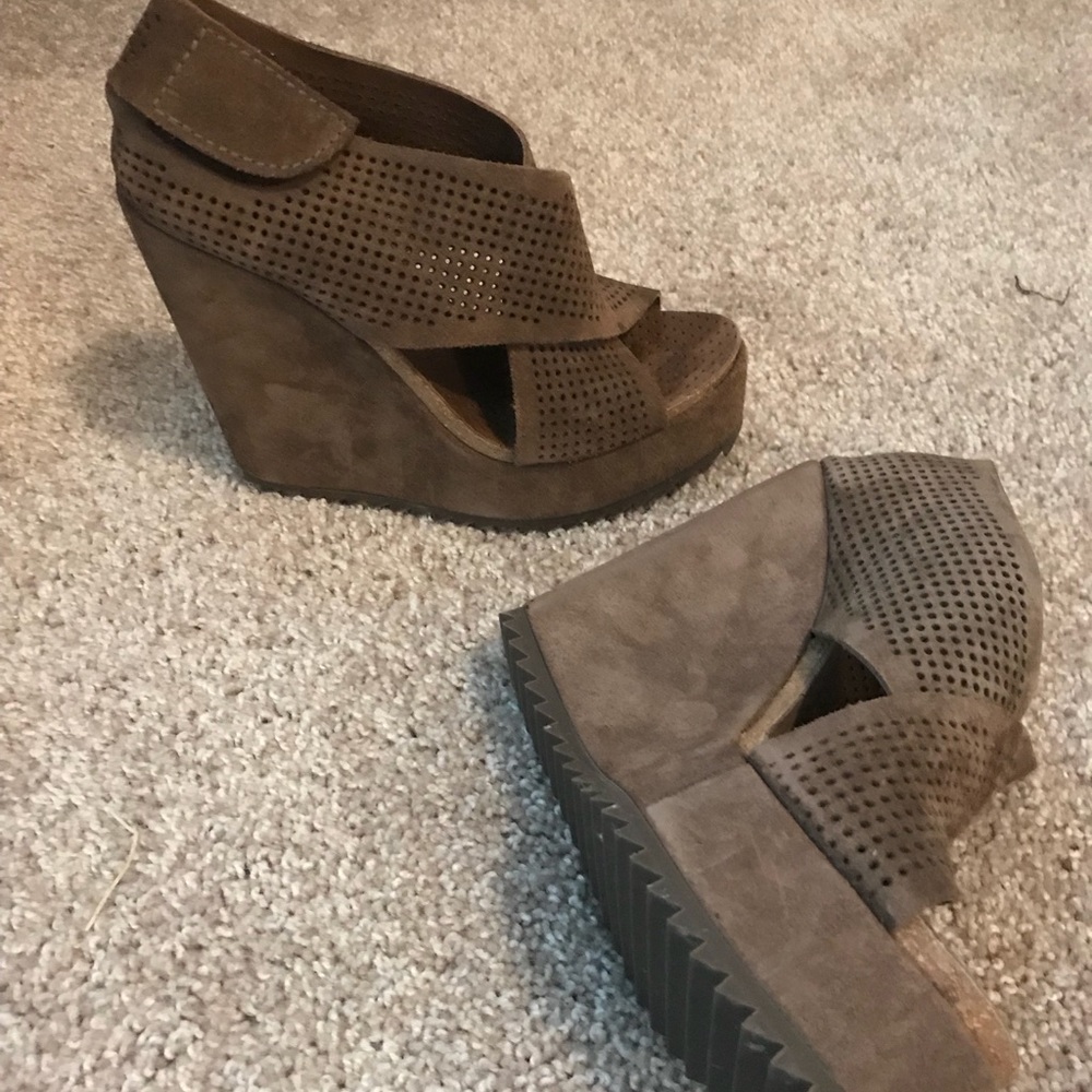 EUC Pedro Garcia Trinidad Wedge